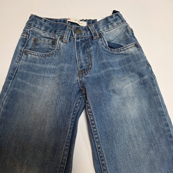 Boys Size 6 LEVIS 505  Brand New Medium Wash Denim /Jeans - Picture 1 of 8